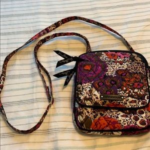 A vera Bradley hand bag